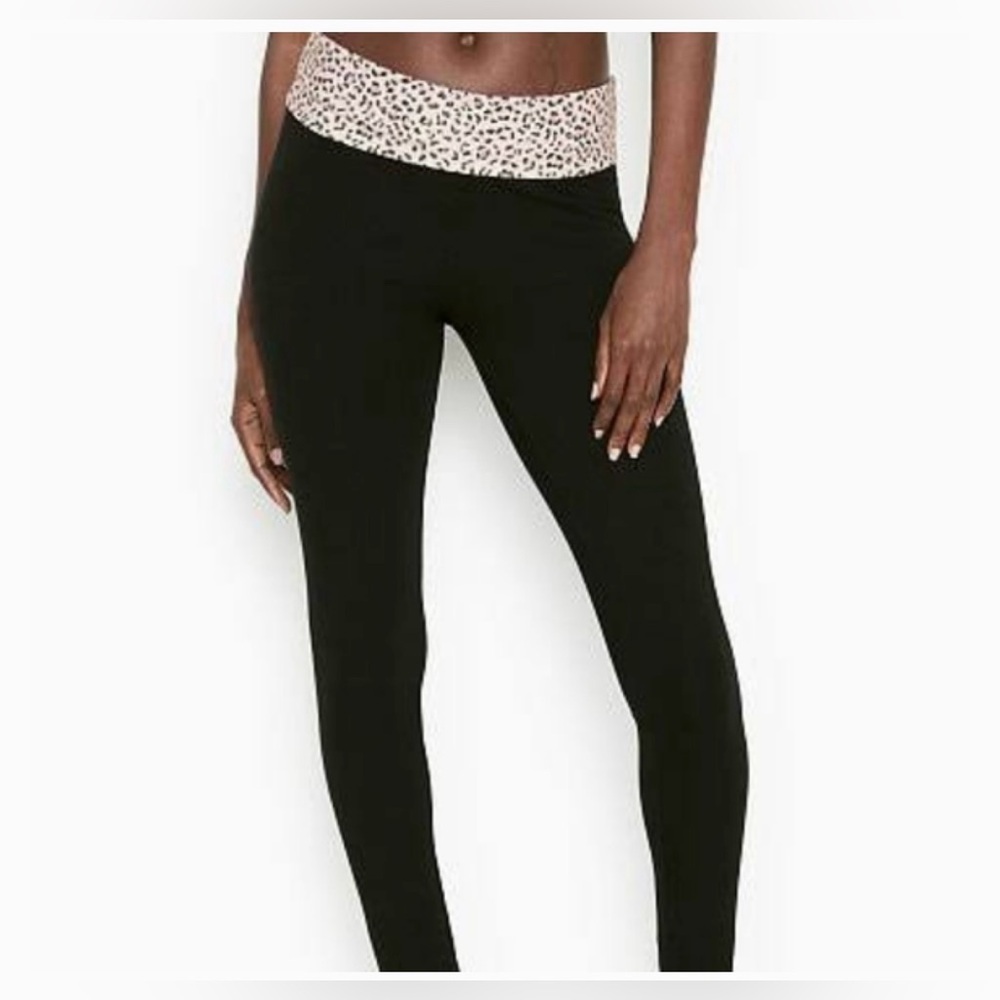 NWOT Victoria’s Secret fold over yoga pants.